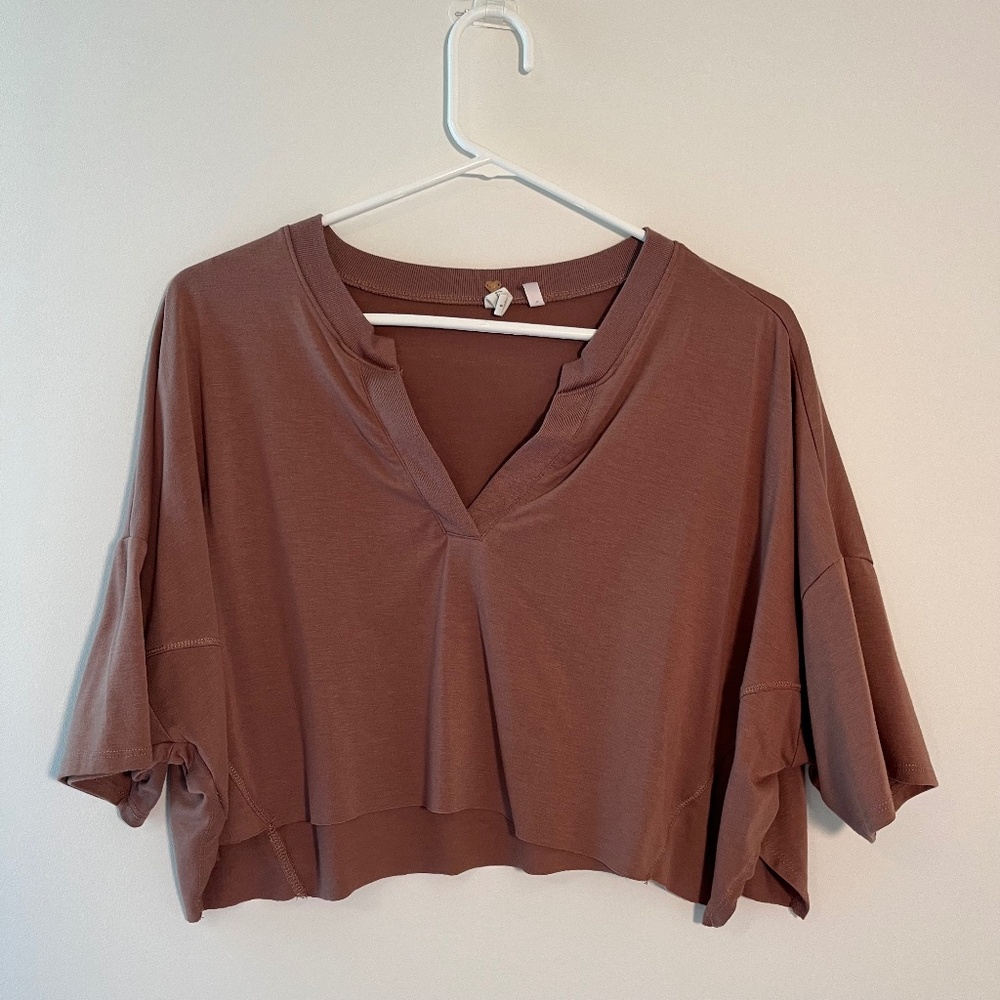 LA Hearts Boxy Comfy Cropped Tee